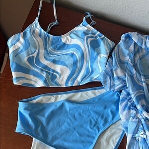 SHEIN Blue and White Swirl Bra Set